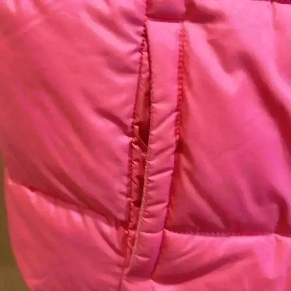 Old Navy puffer vest size large - Picture 7 of 7